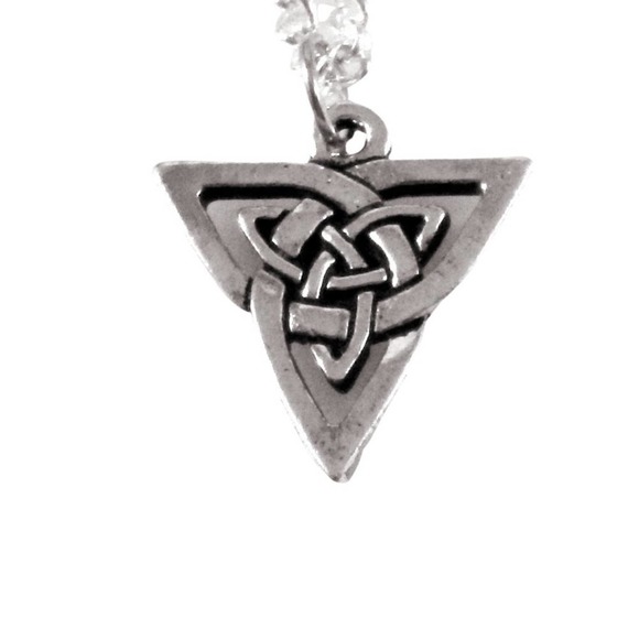 Celtic Triangle Knotwork Necklace 1520 - Picture 1 of 1